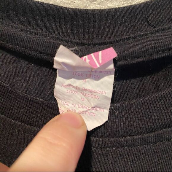 Fredricks of Hollywood T-shirt Black Glitter Bold Fearless Original Size Medium - Picture 7 of 7